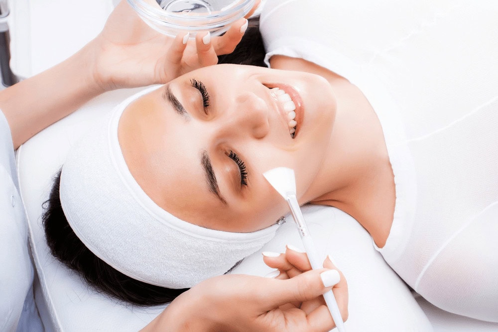Level 3 Facial or Peel