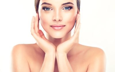 Damage control – how to avoid acne breakouts and keep your skin healthy this holiday season